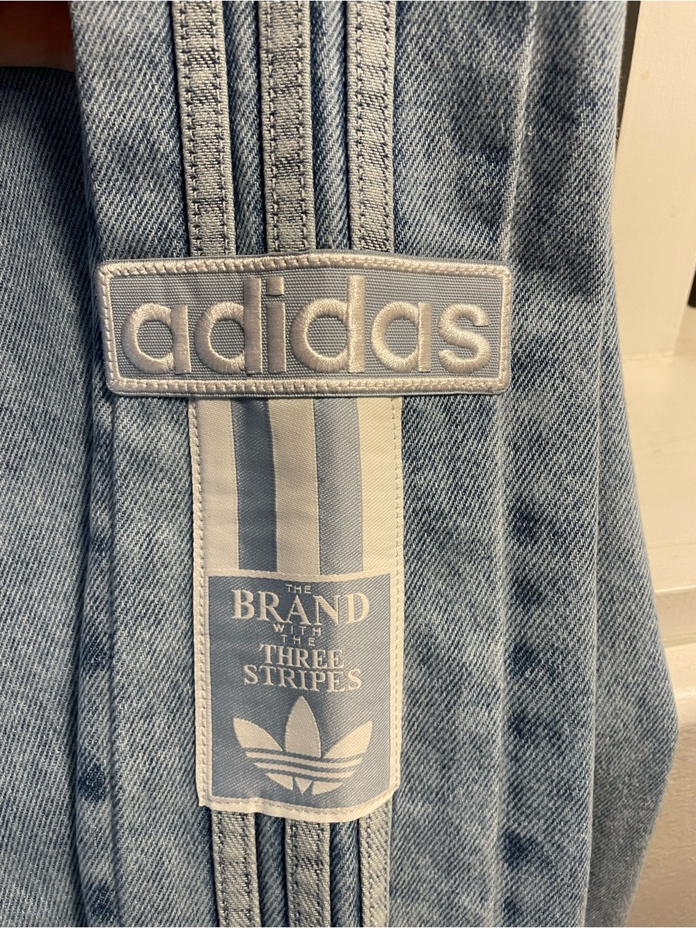 ADIDAS Washed Blue Wide-Leg Jeans with 3 Stripes - Picture 3 of 11